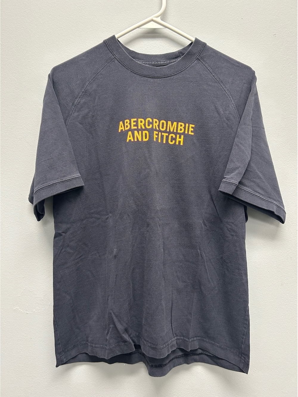 Vintage Y2K Abercrombie & Fitch Vintage Graphic T-Shirt